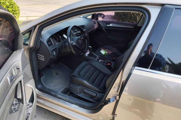 Used Volkswagen Golf 2015 1.4TSI Automatic Luxury Model