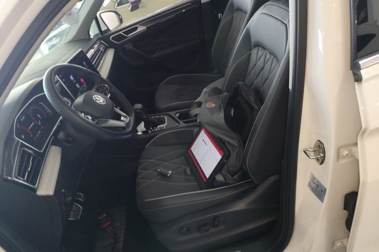 Used Volkswagen Tiguan L 2022 330TSI Automatic Two-Wheel Drive R-Line Enhanced Edition