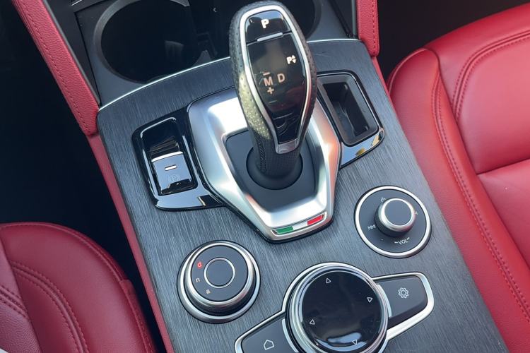 Used Alfa Romeo Stelvio 2021 2.0T 280HP Luxury Edition