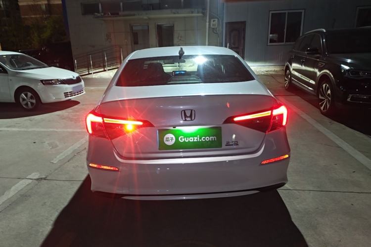 Used Honda Civic 2023 240TURBO CVT Dynamic · Center Stage Special Edition