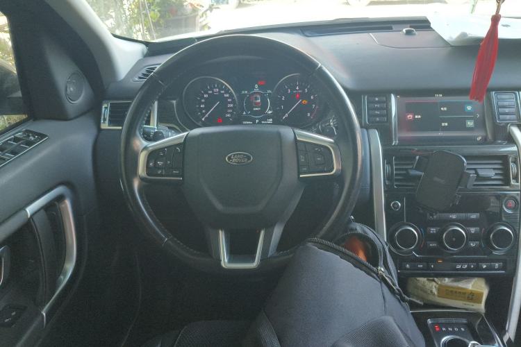Used Land Rover Discovery Sport 2018 240 PS SE Version Steering Wheel