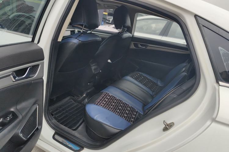 Used Geely Auto Emgrand GL 2017 1.8L Manual Elite Model Left Rear Seat