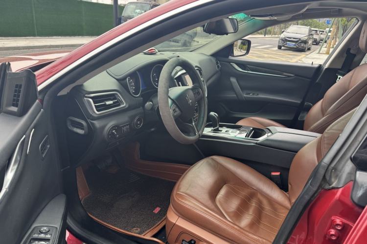 Used Maserati Ghibli 2014 3.0T Standard Edition Interior 1