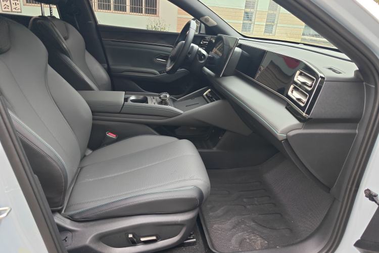 Used BYD Qin L 2024 DM-i 120KM Beyond Model Right Front Seat