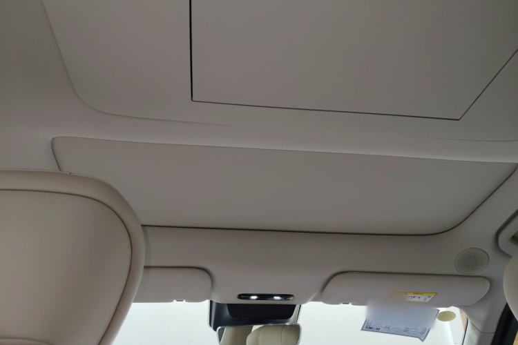 Used Chery T11 2026 Model 220 All-Wheel Drive Family Fun Edition
