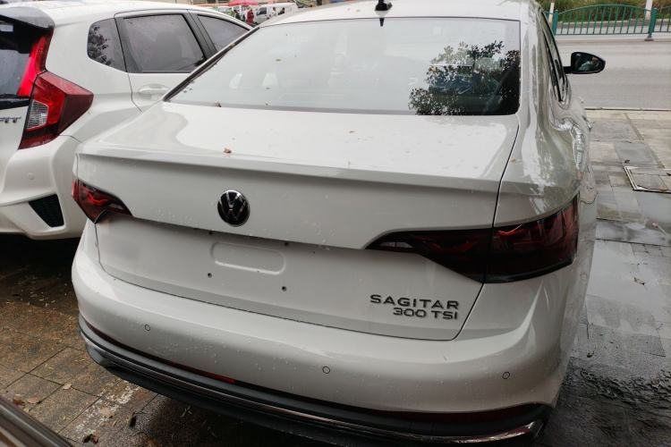 Used Volkswagen Sagitar 2025 Facelifted 300TSI DSG Flyover Edition