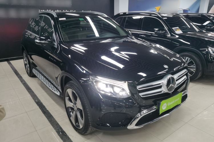 Used Mercedes-Benz GLC 2016 GLC 300 4MATIC Luxury Model