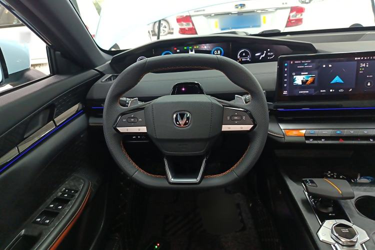 Used Changan UNI-V 2022 1.5T Smart Navigation Version