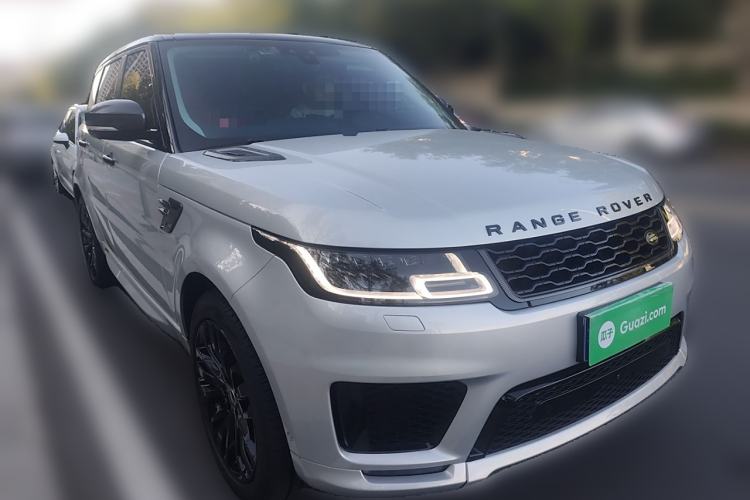 Used Land Rover Range Sport 2022 3.0 L6 YAO Black Edition
