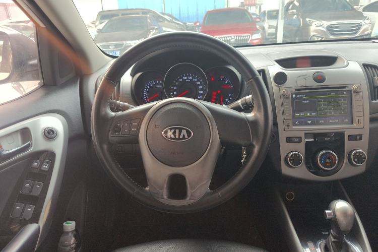 Used Kia Forte 2014 1.6L AT GLS
