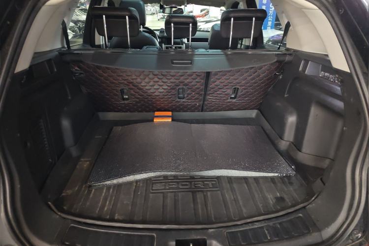 Used Land Rover Discovery Sport 2017 2.0T SE Trunk