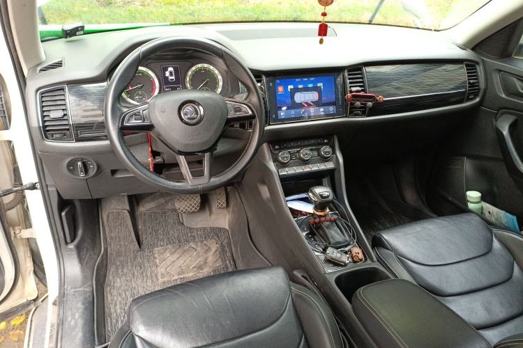 Used Skoda Kodiaq 2018 TSI330 7-Seater Two-Wheel-Drive Luxury Enjoyment Edition Center Console