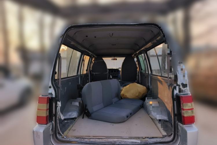 Used Soueast Delica 2008 2.0L Economy Version Trunk