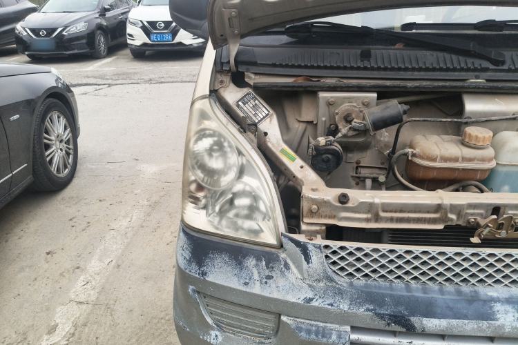 Used Wuling Rongguang 2011 1.5L Base Version Right Front Headlight