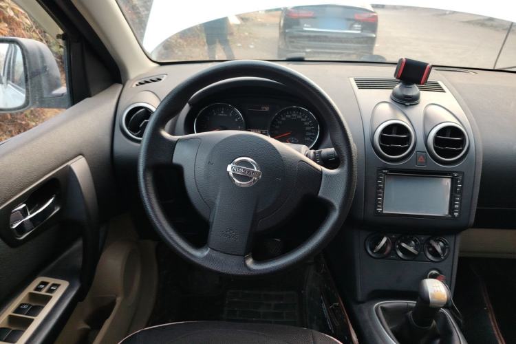 Used Nissan Qashqai 2012 1.6XE Wind 5MT 2WD
