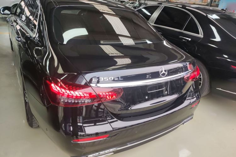 Used Mercedes-Benz E-Class New Energy 2022 Restyled E 350 e L Plug-in Hybrid Sports Sedan Rear