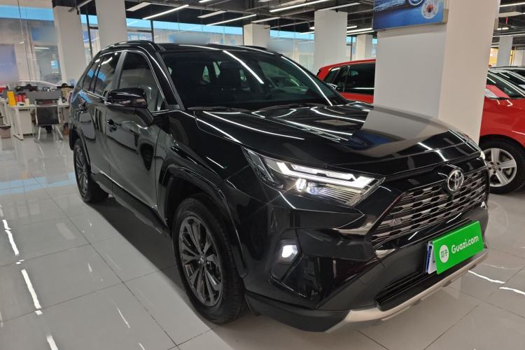 Used Toyota RAV4 2024 2.0L CVT Two-Wheel Drive Fashion Plus Edition
