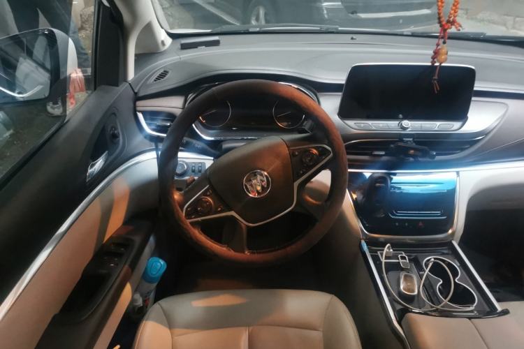 Used Buick GL8 2021 Land Cruiser Executive Class 652T Luxury Model
