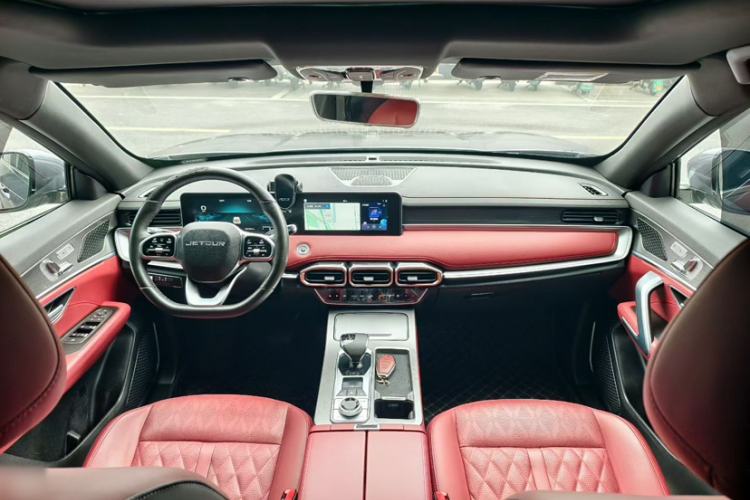 Used JETOUR X70 PLUS 2024 Champion Edition 1.5T DCT Champion MAX+ 5-seater
