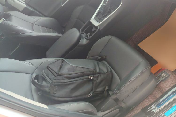 Used Toyota Wildlander 2022 2.0L CVT 4x4 Luxury PLUS Edition Right Front Seat