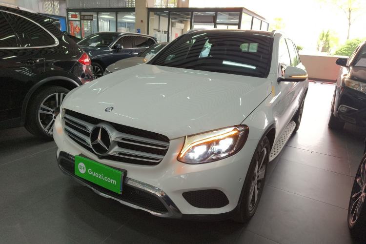 Used Mercedes-Benz GLC 2016 GLC 300 4MATIC Dynamic Model