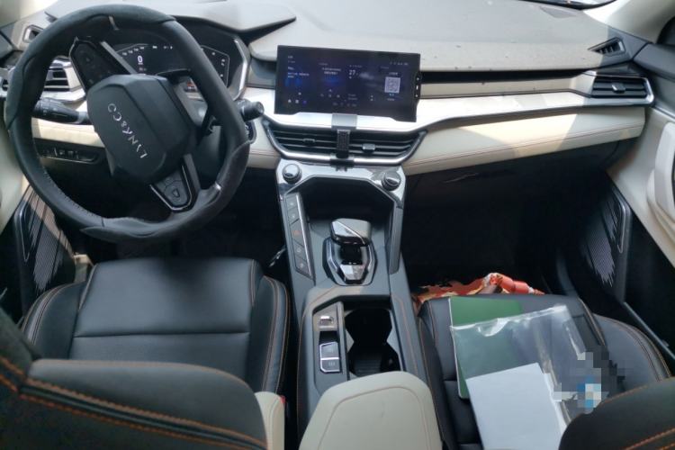 Used Lynk & Co 06 EM-P 2022 PHEV 84 km Range Pro Version
