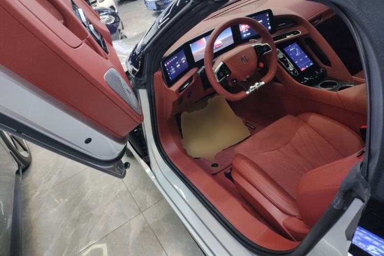 Used MG Cyberster 2024 520 km Legendary All-Wheel-Drive Version