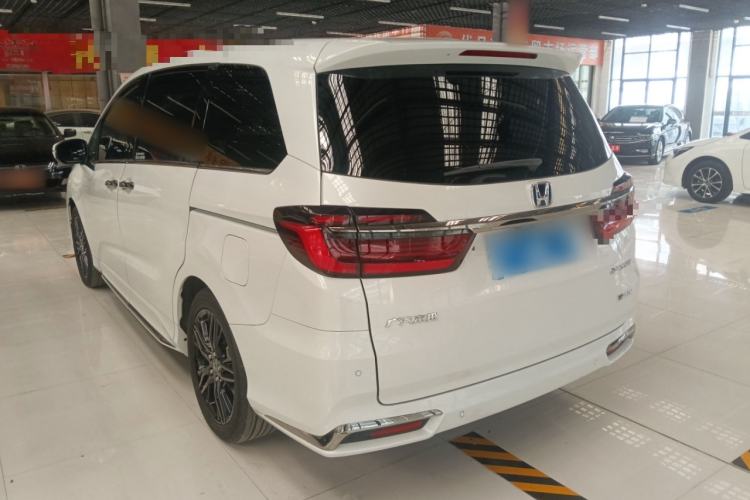 Used Honda Odyssey 2024 2.0L eHEV Sharp·Luxury Edition Rear Left 45 Deg