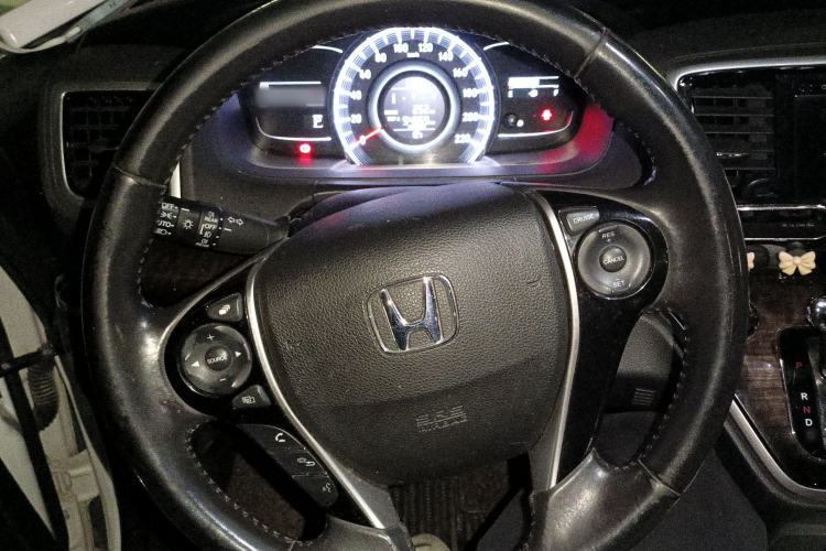 Used Honda Odyssey 2015 Updated Version 2.4L Smart Edition