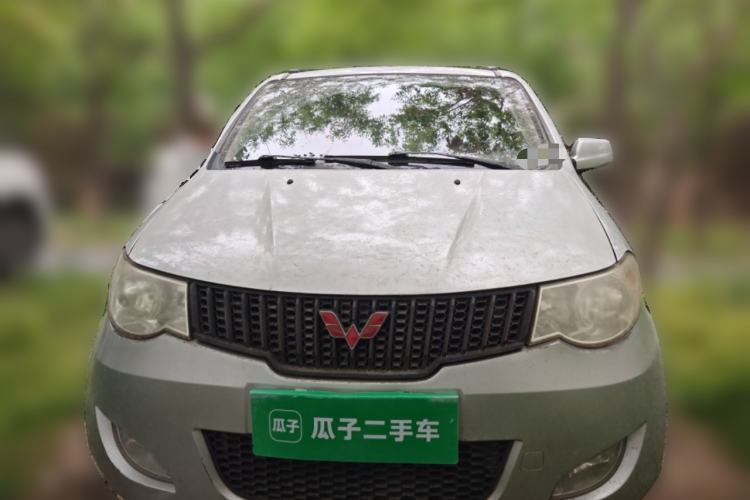Used Wuling Hongguang 2014 1.5L Standard Version