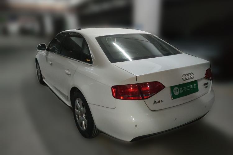 Used Audi A4L 2012 1.8 TFSI Automatic Comfort Model
