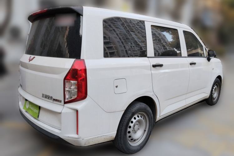 Used Wuling Hongguang PLUS 2019 1.5T Manual Standard Edition 5 Seats