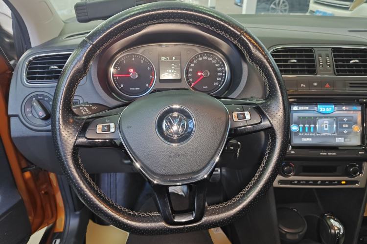 Used Volkswagen Polo 2014 1.6L Cross Polo Automatic