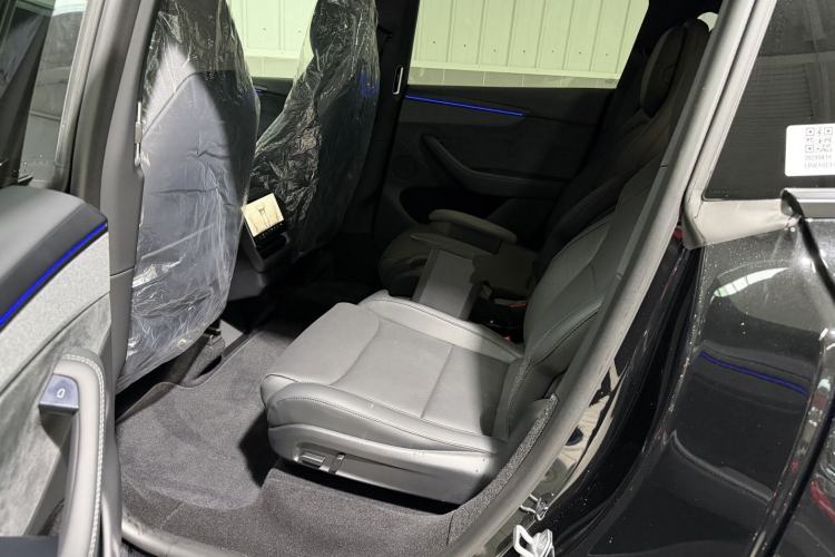 Used Tesla Model Y L 2025 Model Long-Range All-Wheel-Drive Version