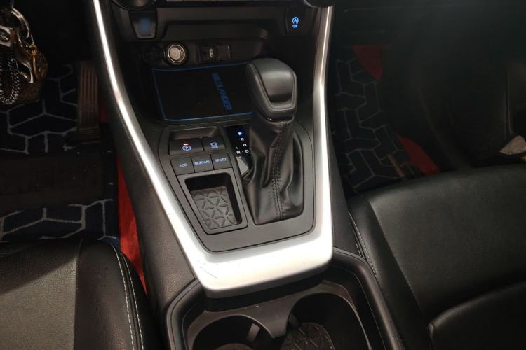 Used Toyota Wildlander 2022 2.0L CVT Two-Wheel Drive Leading Edition
