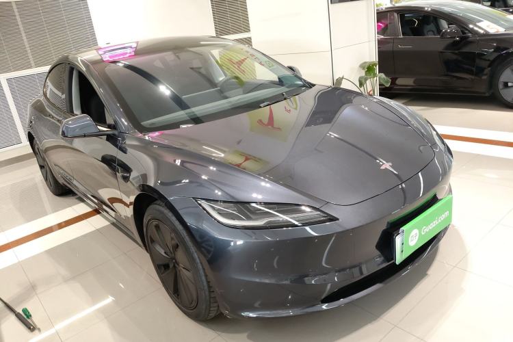 Used Tesla Model 3 2023 Long-Range All-Wheel-Drive Version
