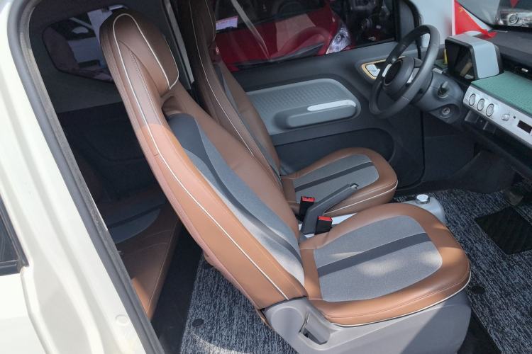 Used Wuling Hongguang MINIEV 2022 GAMEBOY 200km Gaming Edition with Lithium Iron Phosphate Right Front Seat