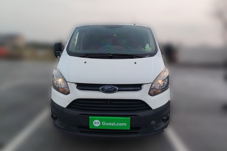 Used Ford Transit 2020 2.0T Gasoline Automatic Multi-Function Commercial Vehicle Mid-axle Low-roof Design with Dual Rear Doors Meeting China VI Emission Standards