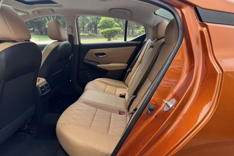 Used Nissan Sylphy 2021 1.6L TOP CVT Luxury Edition Left Rear Seat