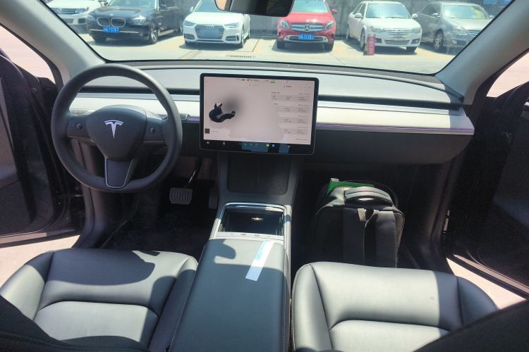 Used Tesla Model Y 2024 Rear-Wheel-Drive Version Center Console