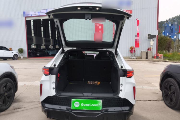 Used Volkswagen ID.UNYX 2024 Pro Long-Range Version Trunk