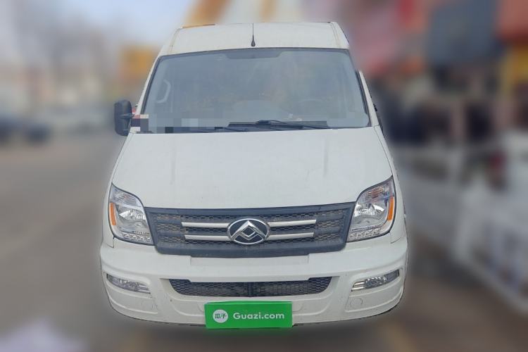 Used SAIC MAXUS Xintu V80 2023 2.0T AMT Classic Aoyuntong Short Wheelbase Mid-Roof 5/6-Seater