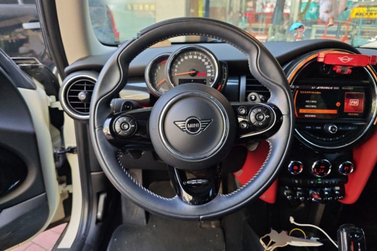 Used MINI 2019 2.0T COOPER S Artist Steering Wheel