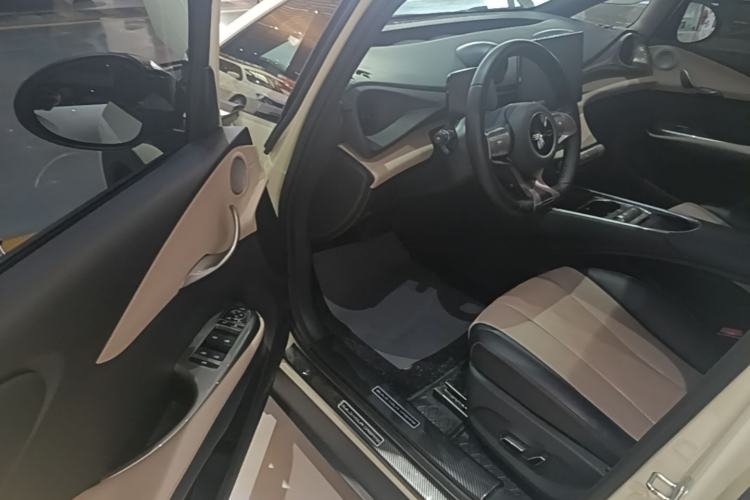 Used BYD Dolphin 2023 420 km Fashion Edition
