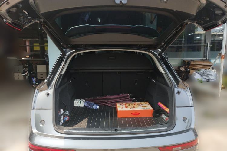 Used Audi Q5L 2022 40T Fashionable and Dynamic Model
