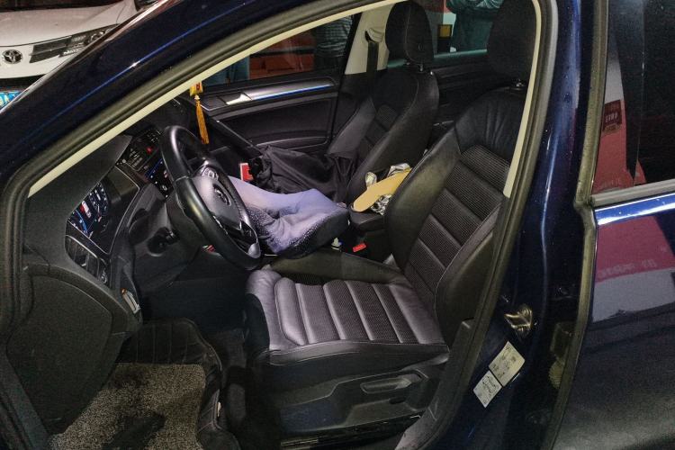 Used Volkswagen Golf New Energy 2018 e-Golf Left Front Seat