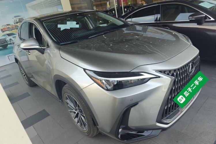 Used Lexus NX 2024 260 Front-Wheel Drive Chuan Yue Edition Front Right 45 Deg