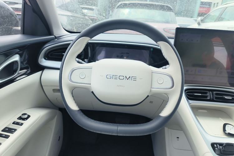Used Geely Galaxy Geome 2025 UP 410km Exploration+ Edition
