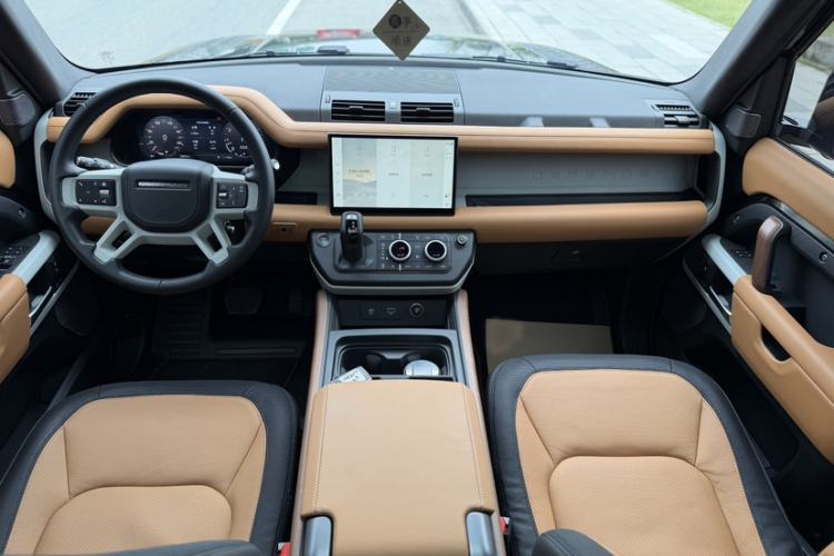 Used Land Rover Defender 2024 110 3.0T P400 X-DYNAMIC HSE Exterior 7