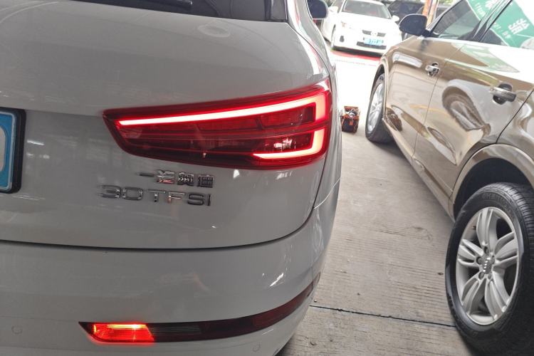 Used Audi Q3 2016 30 TFSI Fashion Model Right Rear Taillight